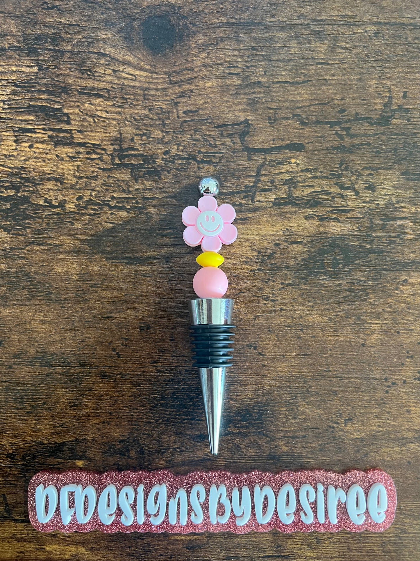 Happy Daisy Winestoppers