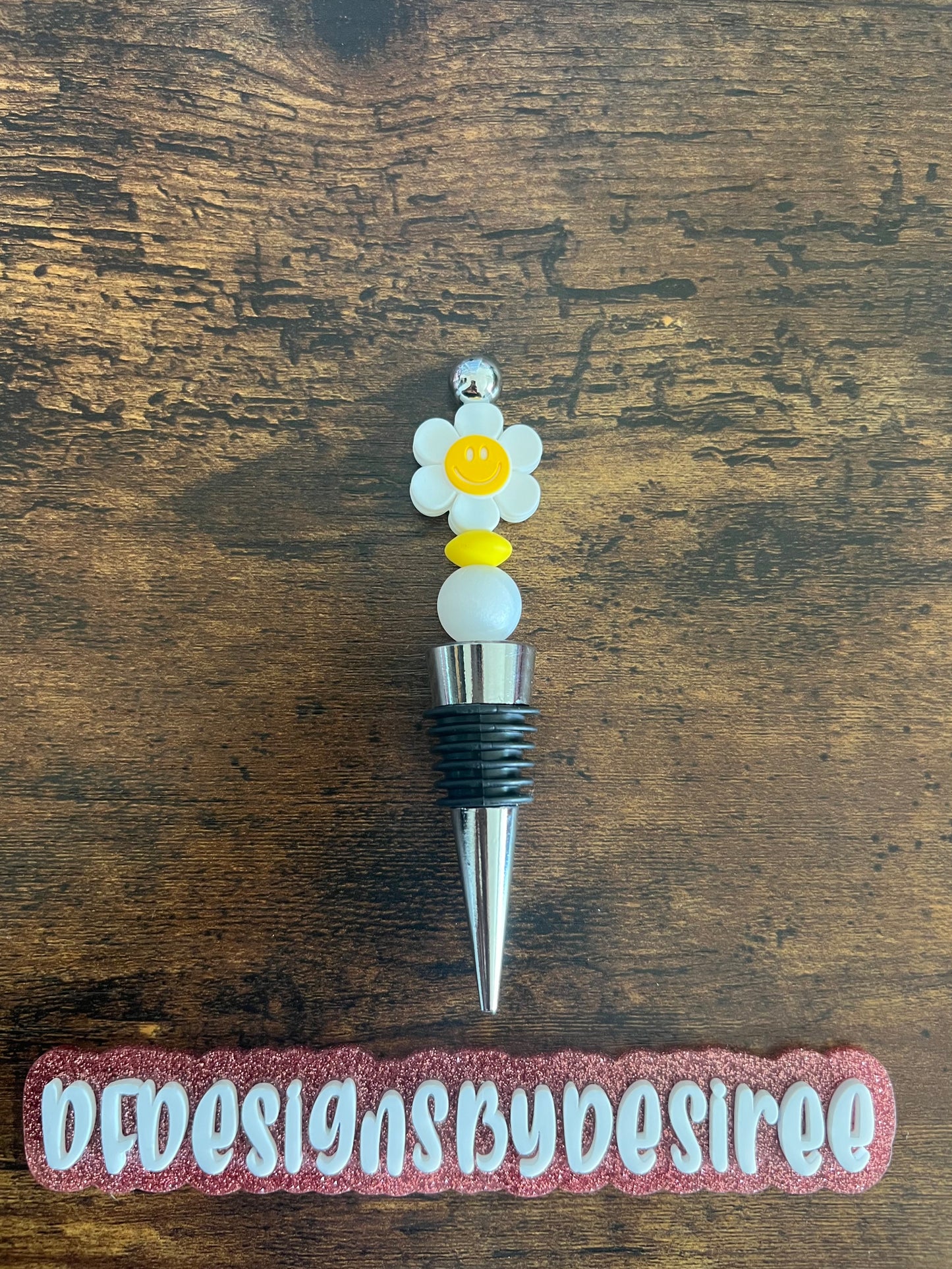 Happy Daisy Winestoppers