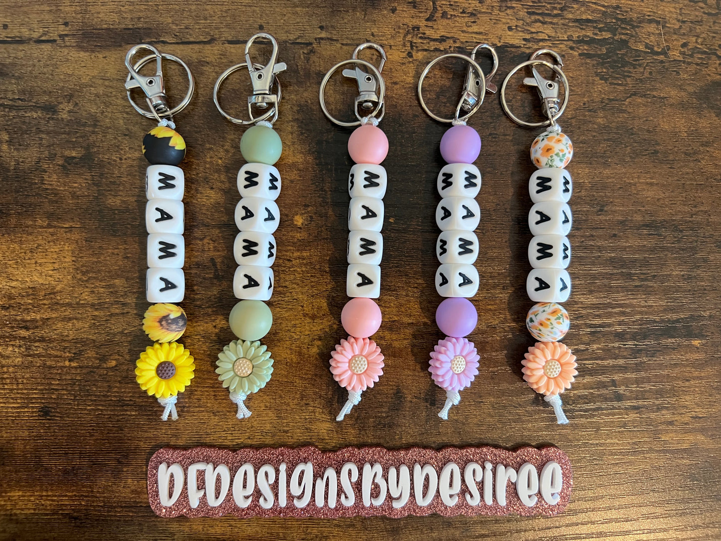 Flower Mama keychain